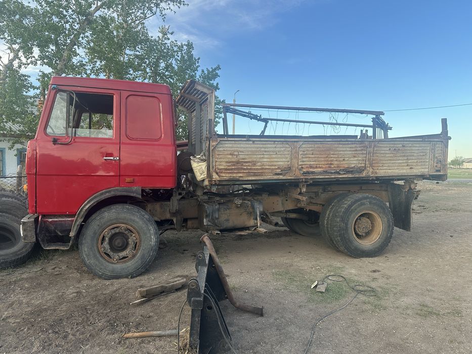 Продам МАЗ по запчастям