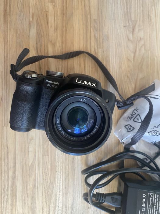 Aparat Panasonic Lumix FZ18 Vechi