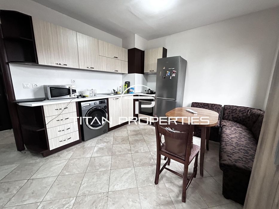 Дава се под наем Двустаен апартамент в Варна, Погреби - 65 кв.м за 375 € - Снимка #1