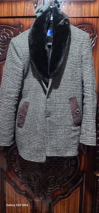 Palto. Plash. Kurtka sotiladi