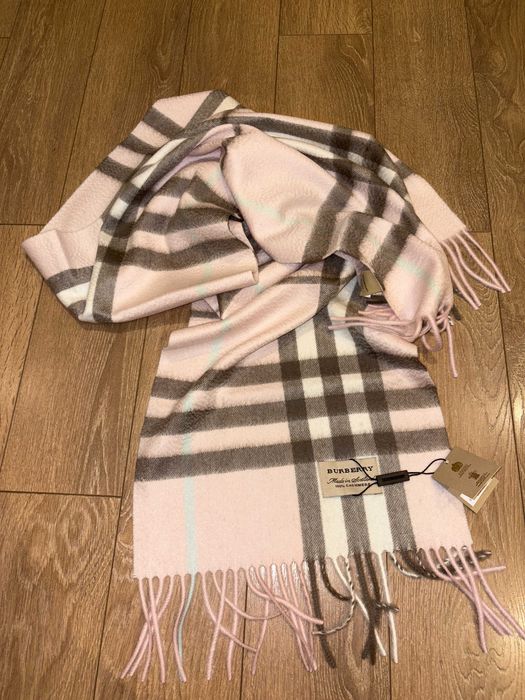 ОРИГИНАЛЕН BURBERRY Ash rose Check кашмирен шал