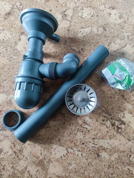 Сифон за мивка с цедка