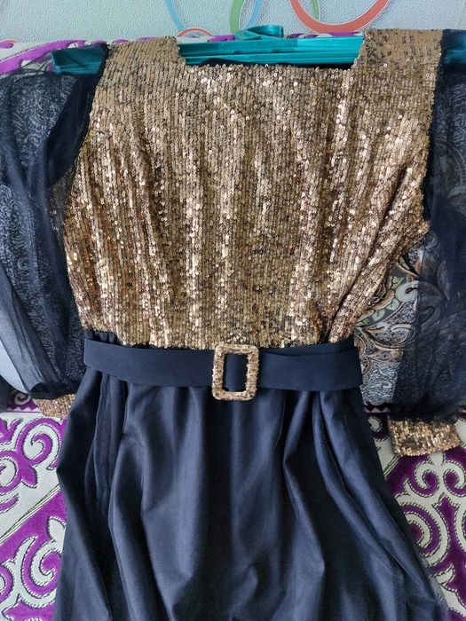 Продам  красивое платье