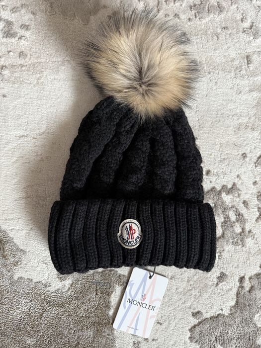 Vand Fes/Căciula Moncler premium cu ciucure din blana naturala