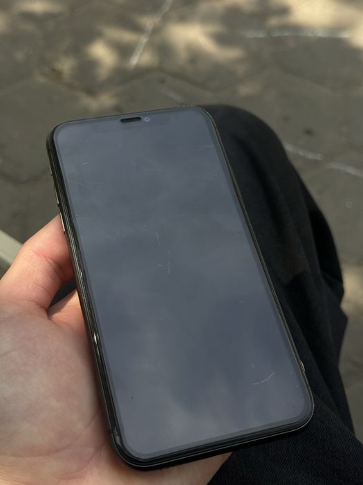 iPhone 11, 85%, целка