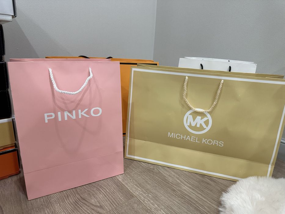 Брендовые упаковки для подарков