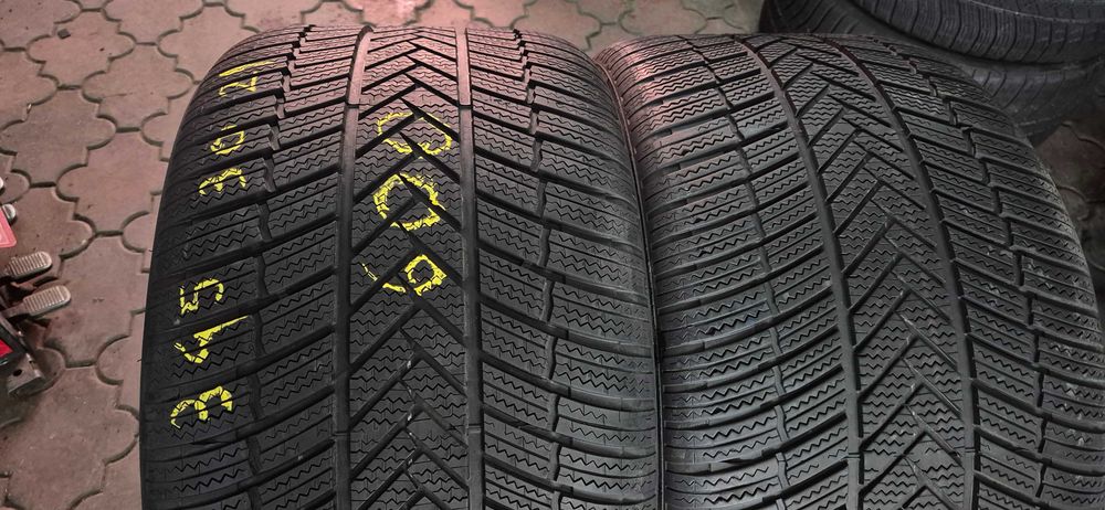 anvelope Bridgestone 345/30/21 m&s iarna