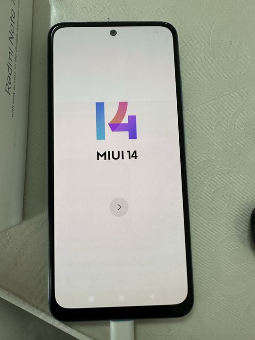 Телефон Redmi Note 10