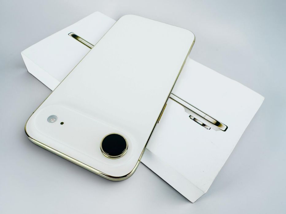 Apple iPhone Air 256GB Gold 100% Батерия!