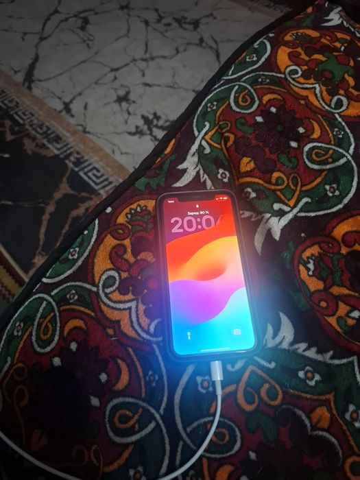 Продам айфон 11 на 128г белый