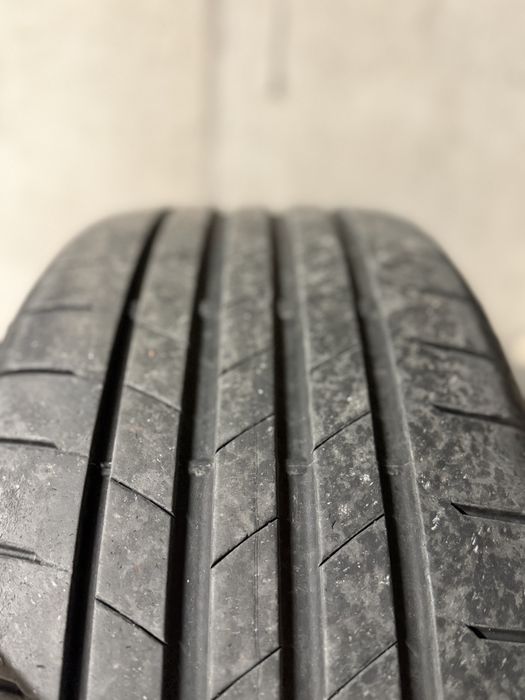 Продавам 4 бр летни гуми Bridgestone Turanza 225/45/17