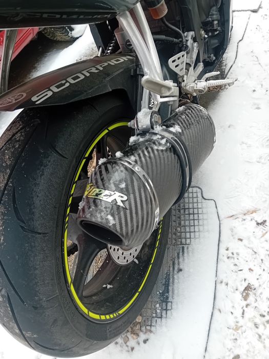 Yamaha R6 2004  de vanzare ,3850 euro