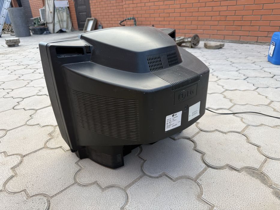 Телевизор марки LG