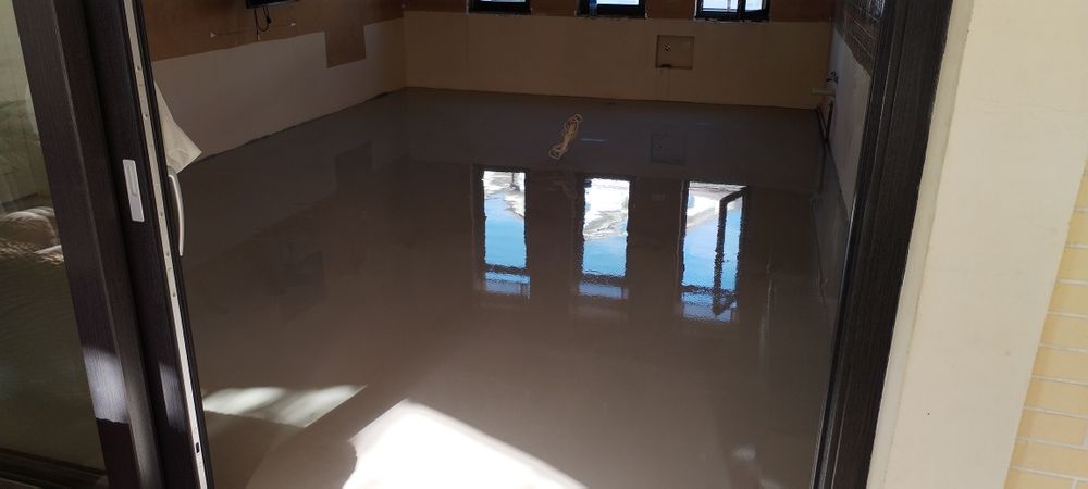 Nalivnoy pol. Linoleum