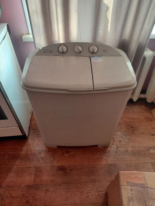 Продам стиральную машину