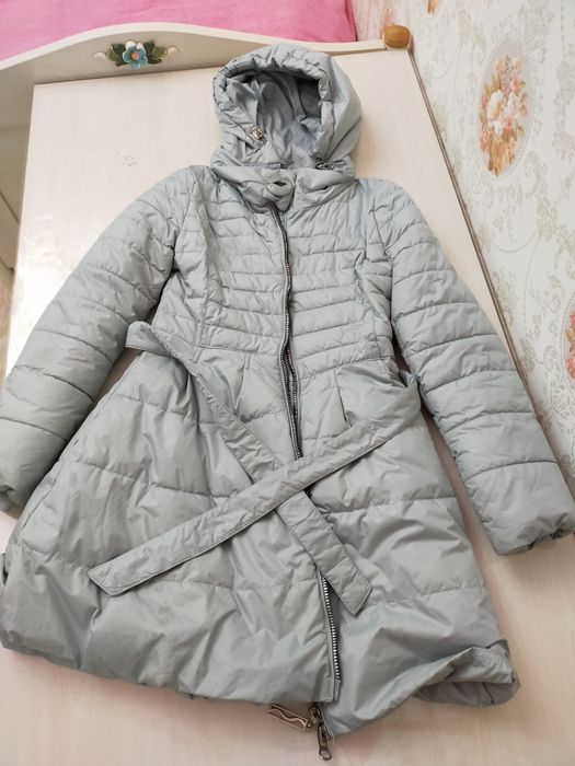 Срочно продам куртку на девочку