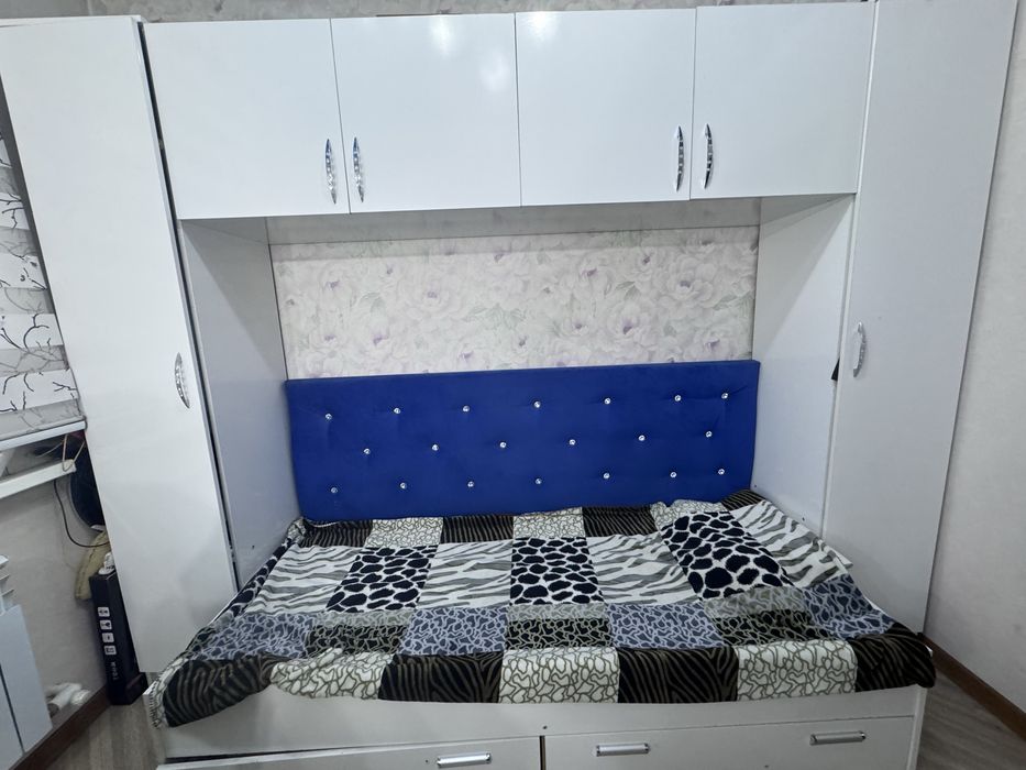 Мебель в отличном состоянии, использовалась аккуратно