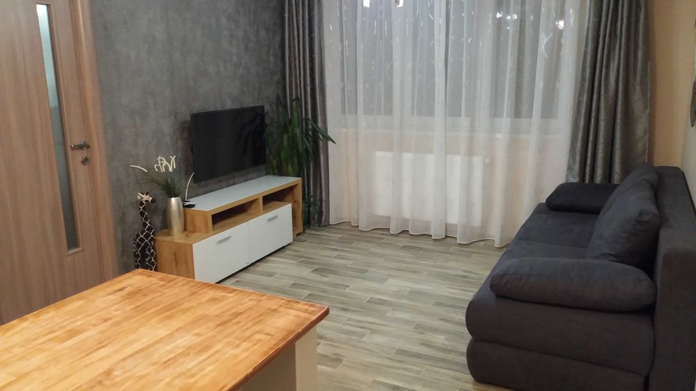 inchiriez/chirie apartament cu 2 camere /bloc nou/Nufarul