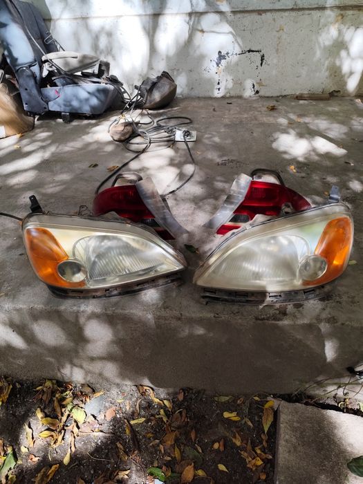 Фарове за honda civic седан 2003 година и стопове