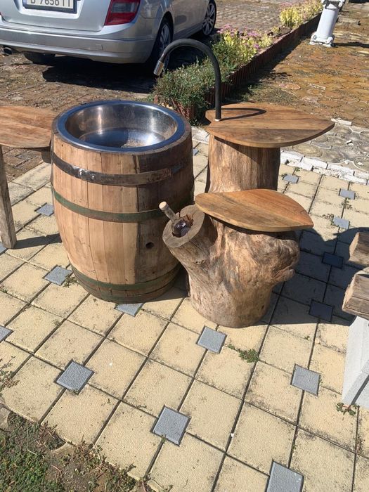 Изработване на мебели и украси от масив