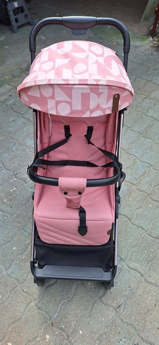 Cărucior Bebeluși. Chipolino Easy Go