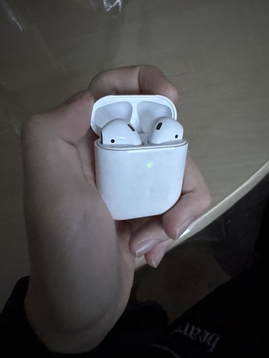 airpods 2.