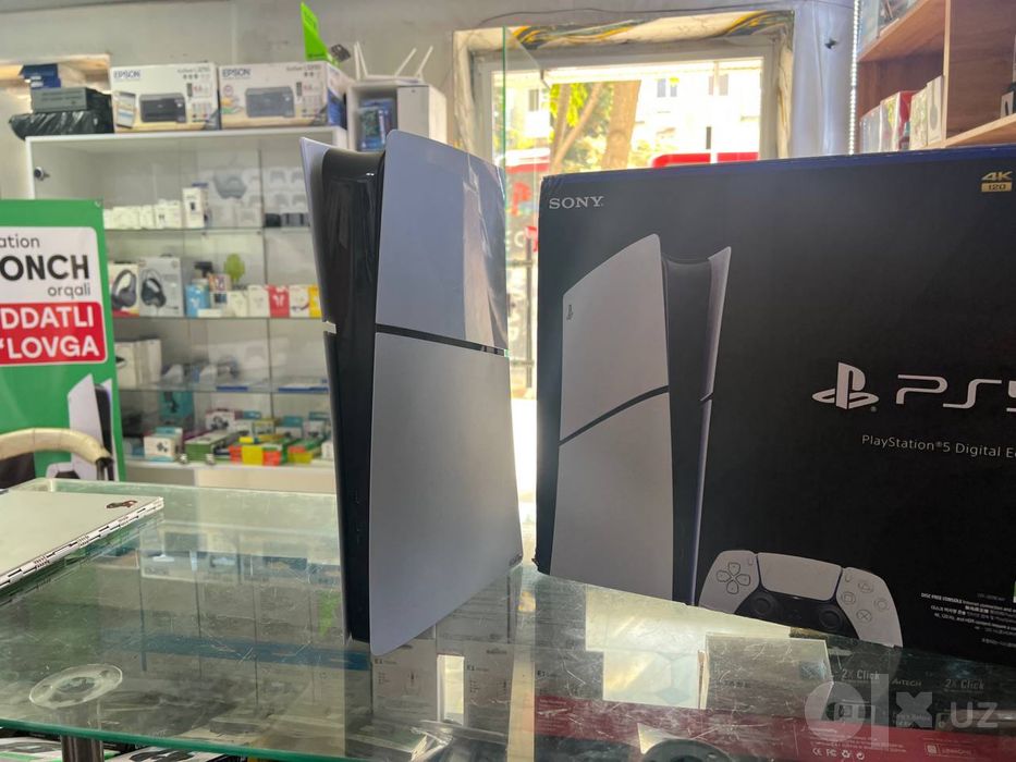 Продантся playstation 5 slim с топ играмы