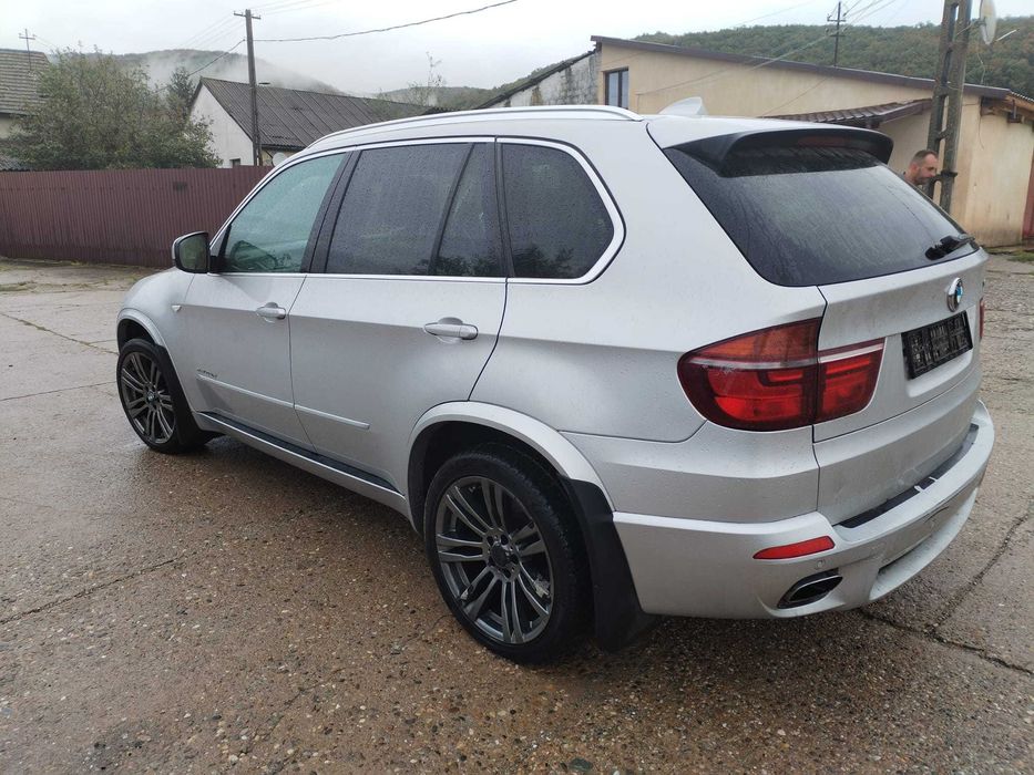 Dezmembrez BMW X5 E70 M57 N57