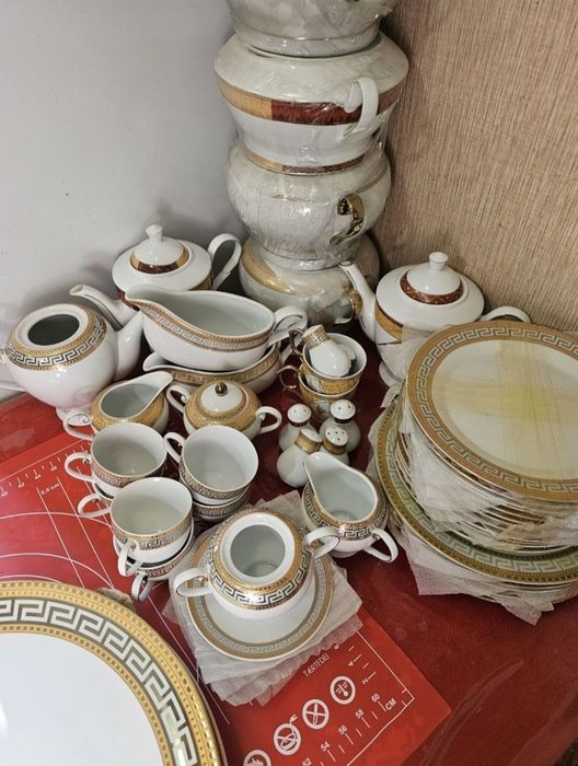 Блюдца 1шт 100тг, молочница, сахарница