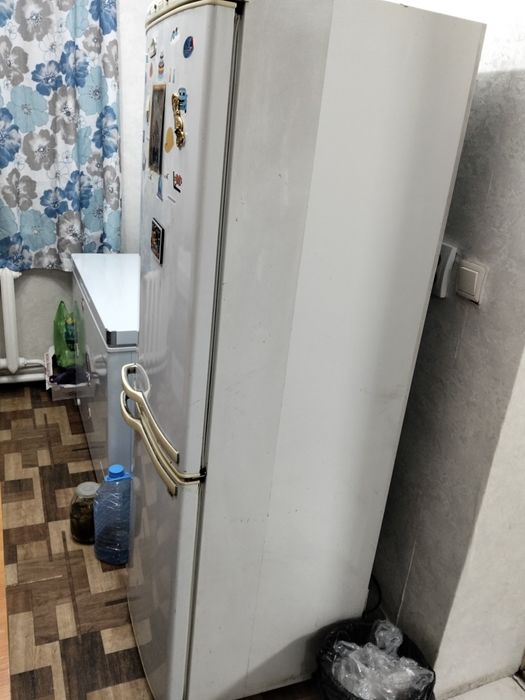 Продам холодильник Самсунг
