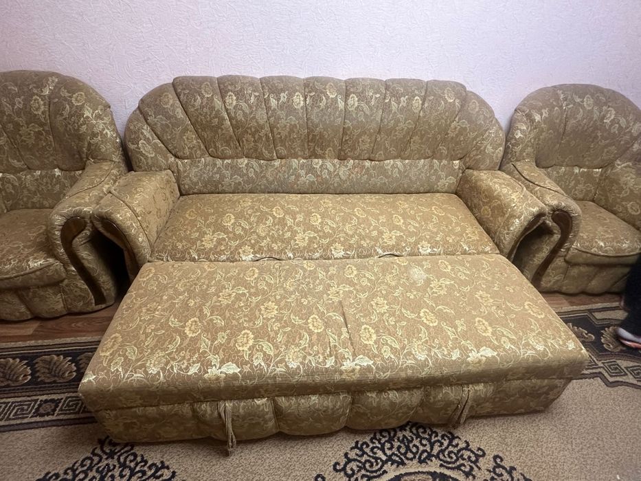 Диван с креслами