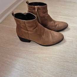 Дамски боти в много добро състояние,  номер 37