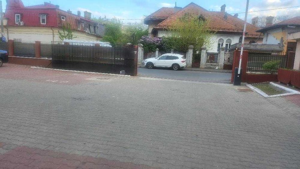 INCHIRIEZ SPATIU BIROU ,zona ultracentrala