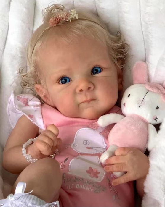 Кукла реборн и Mia