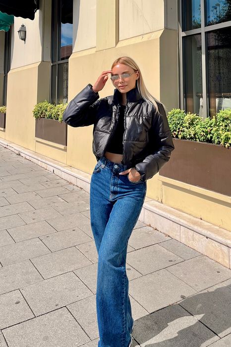 Здравейте! Яке с по-дълга задна част, НОВО, размер 36. 
Цена: 35 лева.