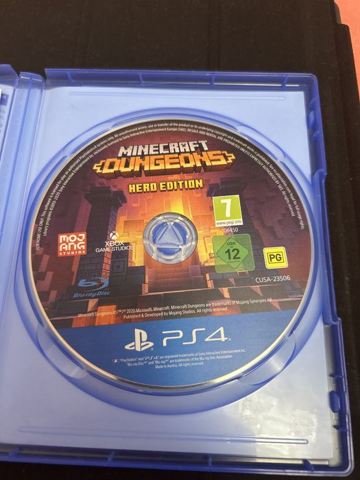 Minecreft Dungeons Hero Edition in stare perfecta