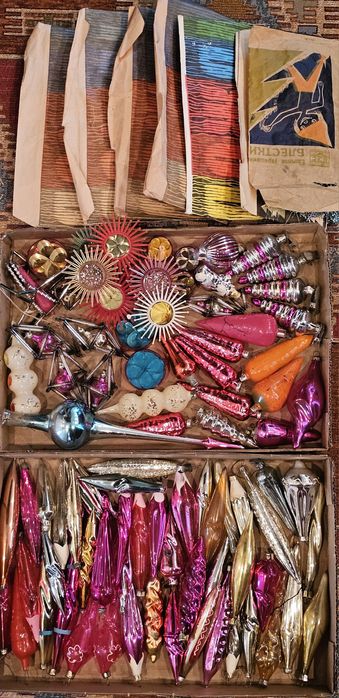 Ёлочные игрушки-бусы стекло