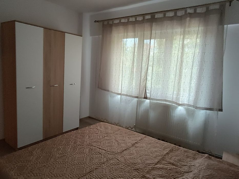 Închiriez apartament ultracentral