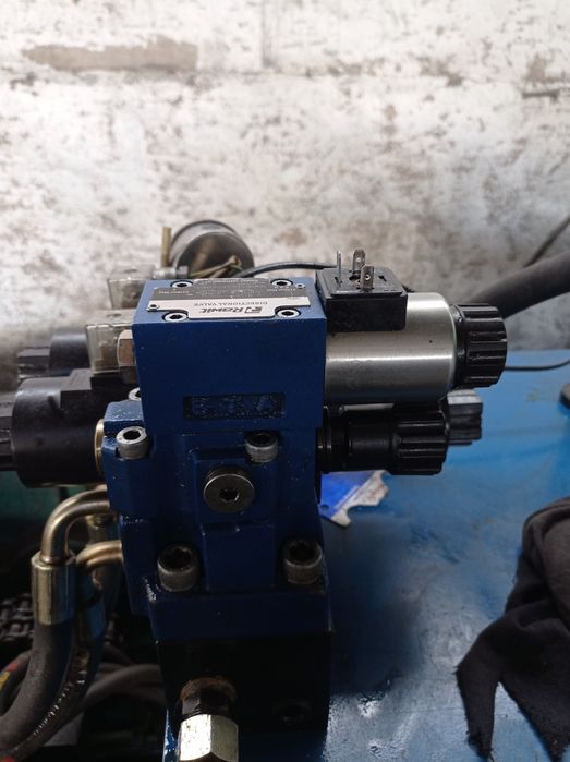 Ремонт гидравлических прессов  и  имееться запчасти в наличии