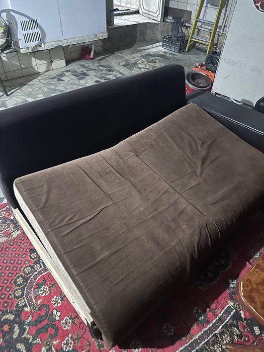 Диван двухспалный