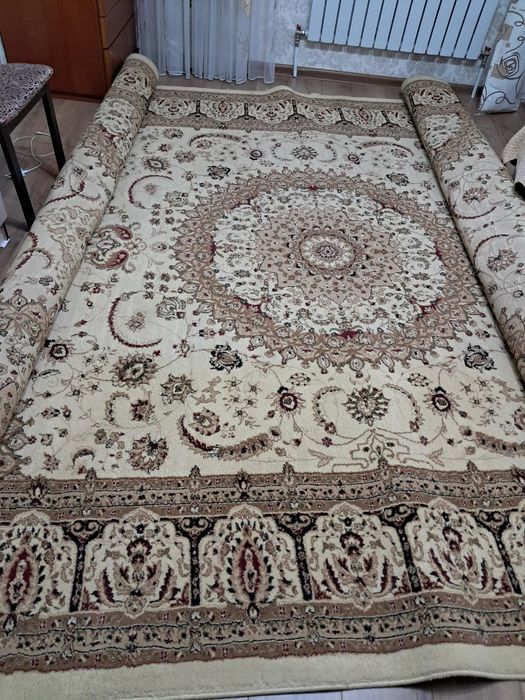 Продаётся ковёр из шерсти 3×4