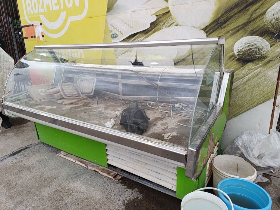 Magazin holodelnik sotiladi