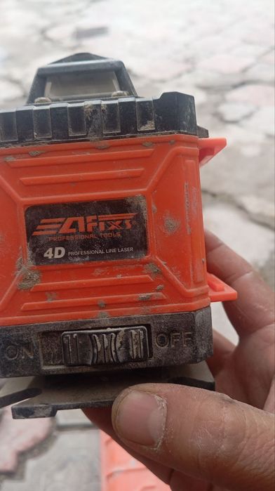 Инструменты строительные. Болгарка.. Лазер . Перфоратор. В рабочем сос