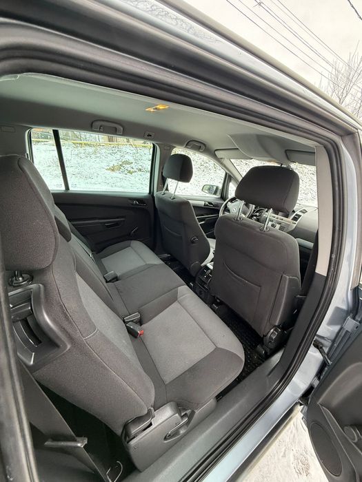 Vând Opel Zafira 7 locuri