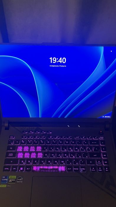 Asus rog strix G16 rtx4060