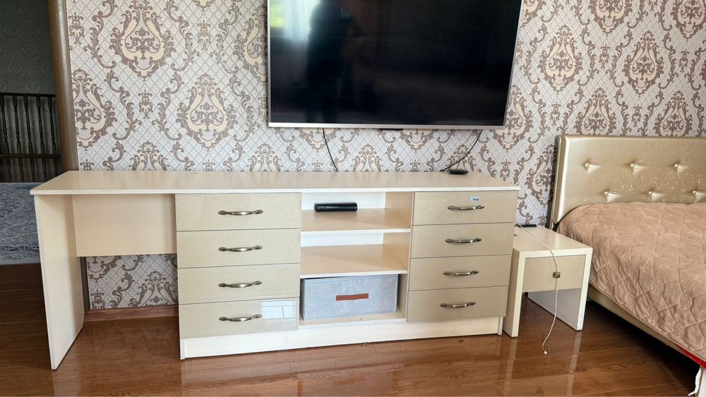 Продам тумбу в идеальном состоянии