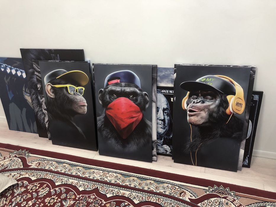 Продам картины разные .