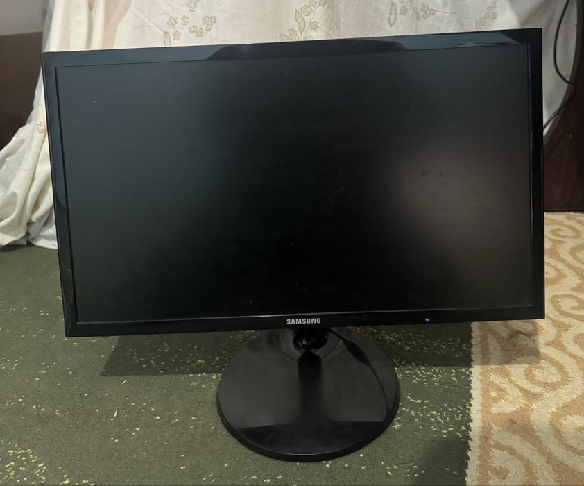 Samsung S22F350FHI