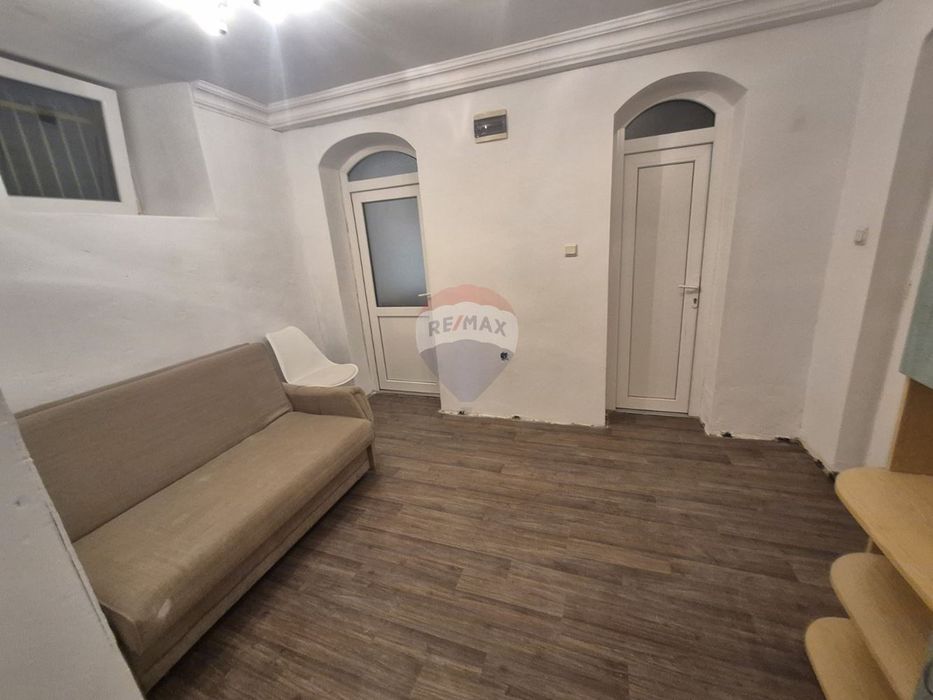 Дава се под наем Двустаен апартамент в Варна, Център - 32 кв.м за 400 € - Снимка #8