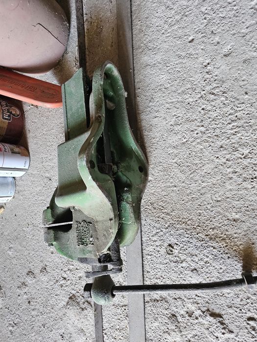 Menghina englezeasca cu deschidere mare, cu clik